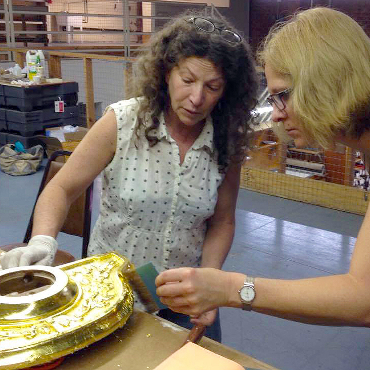 Traditional water gilding class with Jill London